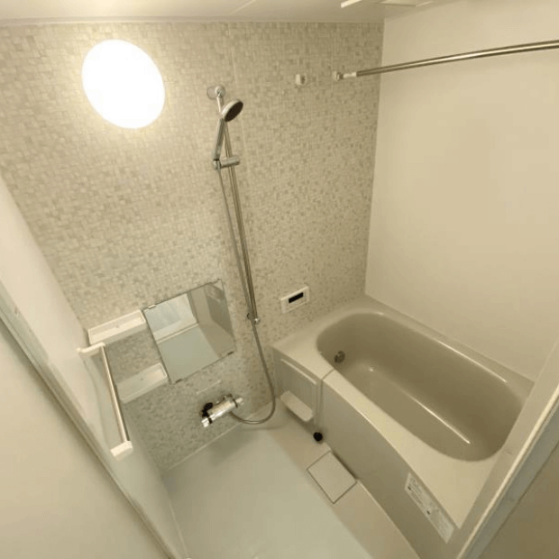 清潔感溢れる浴室