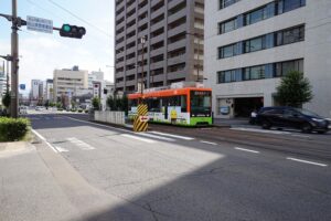 路面電車　警察署前駅の写真