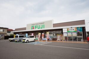 フジ北条店外観