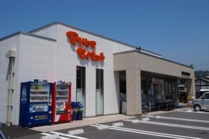 松山生協堀江店外観