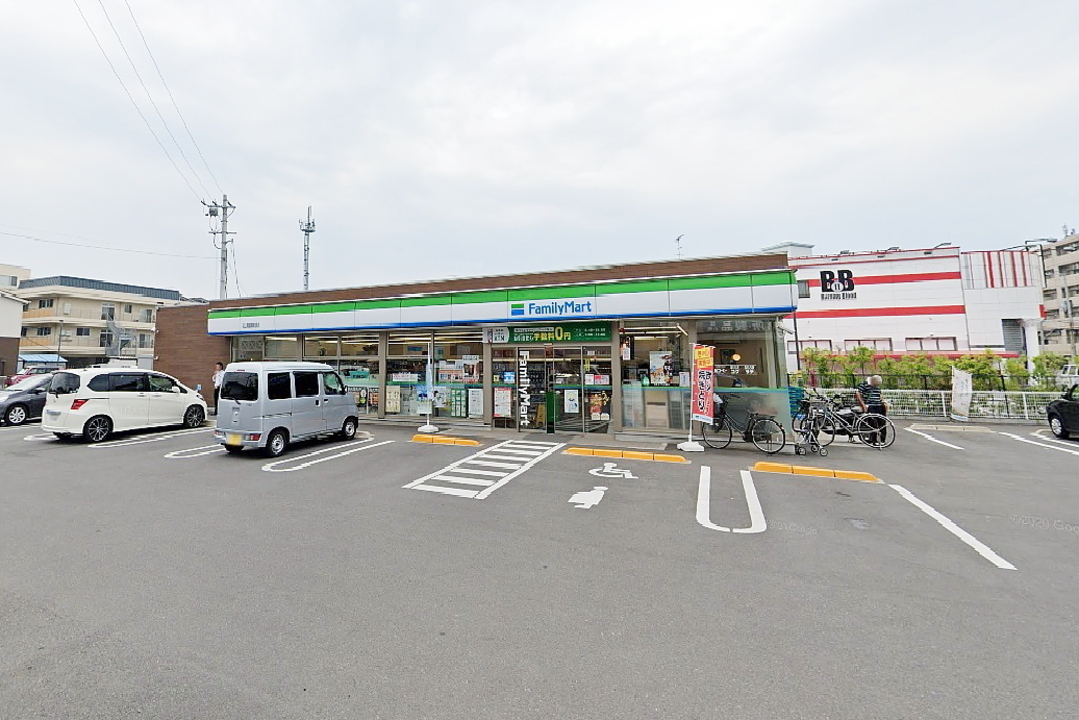 ファミリーマート松山南斎院町西店