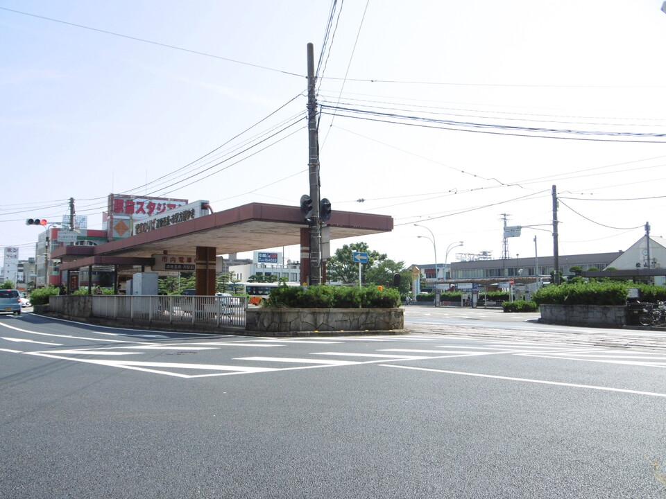 JR松山駅前駅