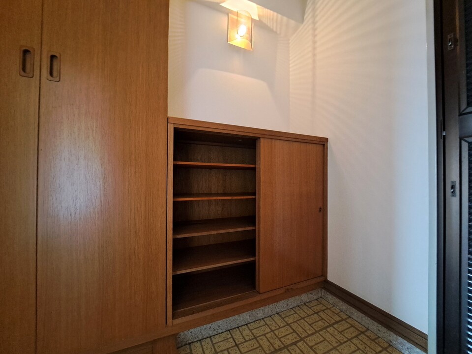 シューズボックス