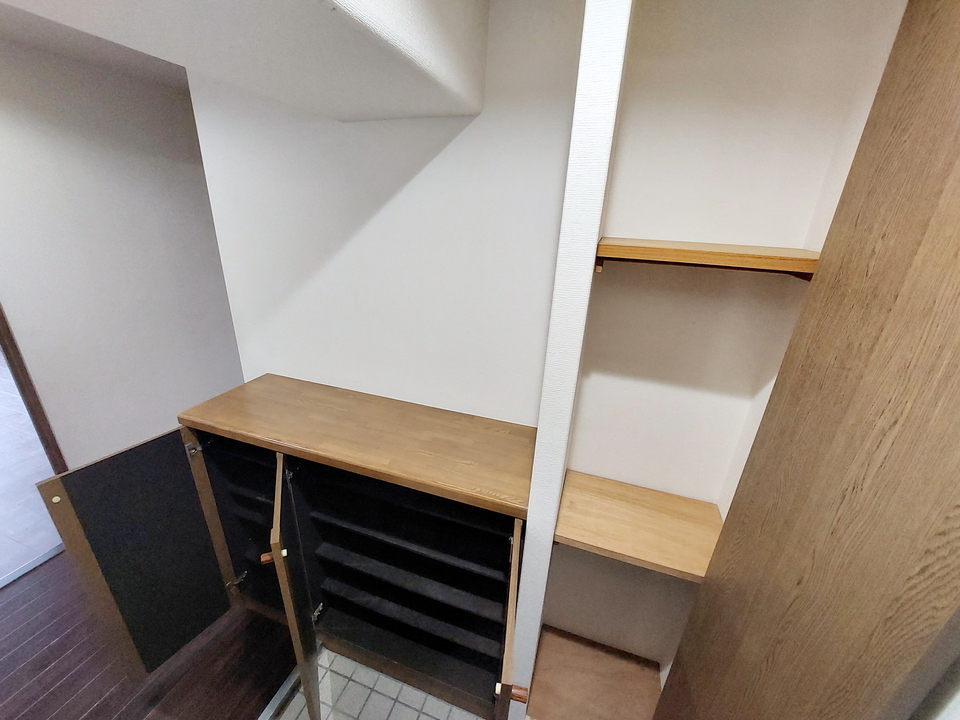 シューズボックス