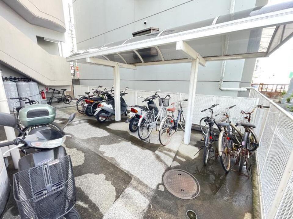 駐輪場