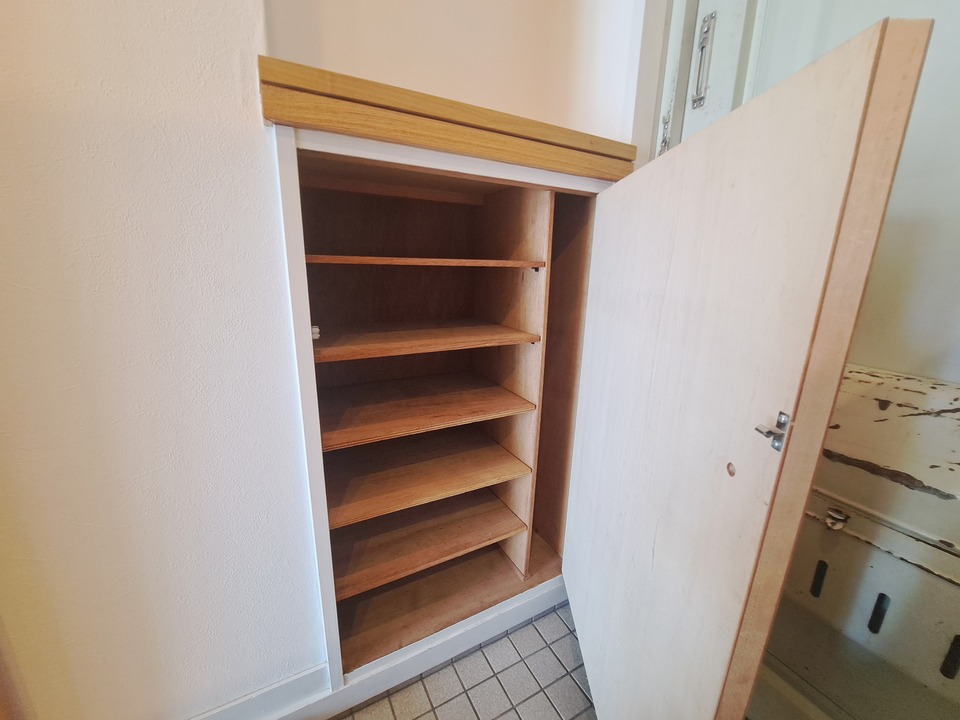 シューズボックス