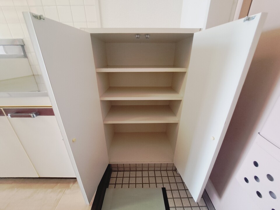 シューズボックス