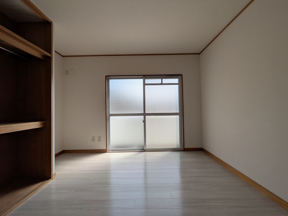 洋室8帖北側