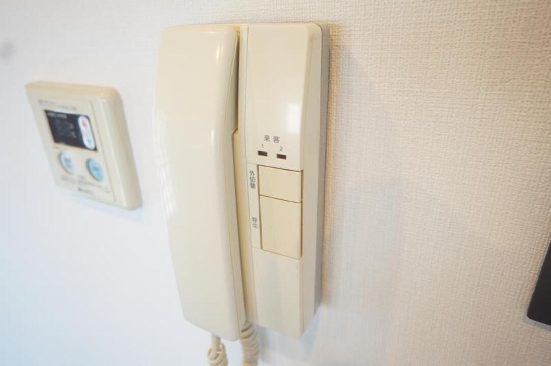 インターホン