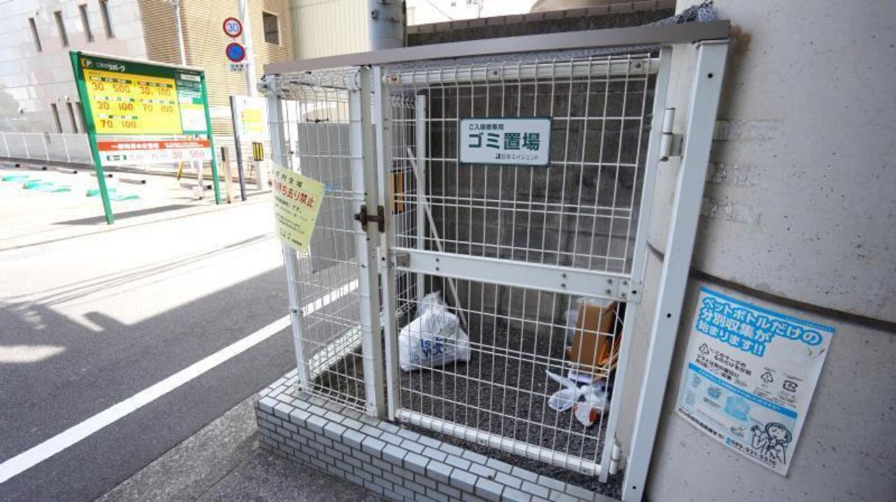 ゴミステーション