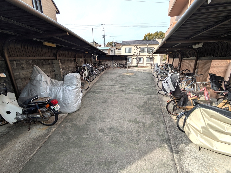 駐輪場