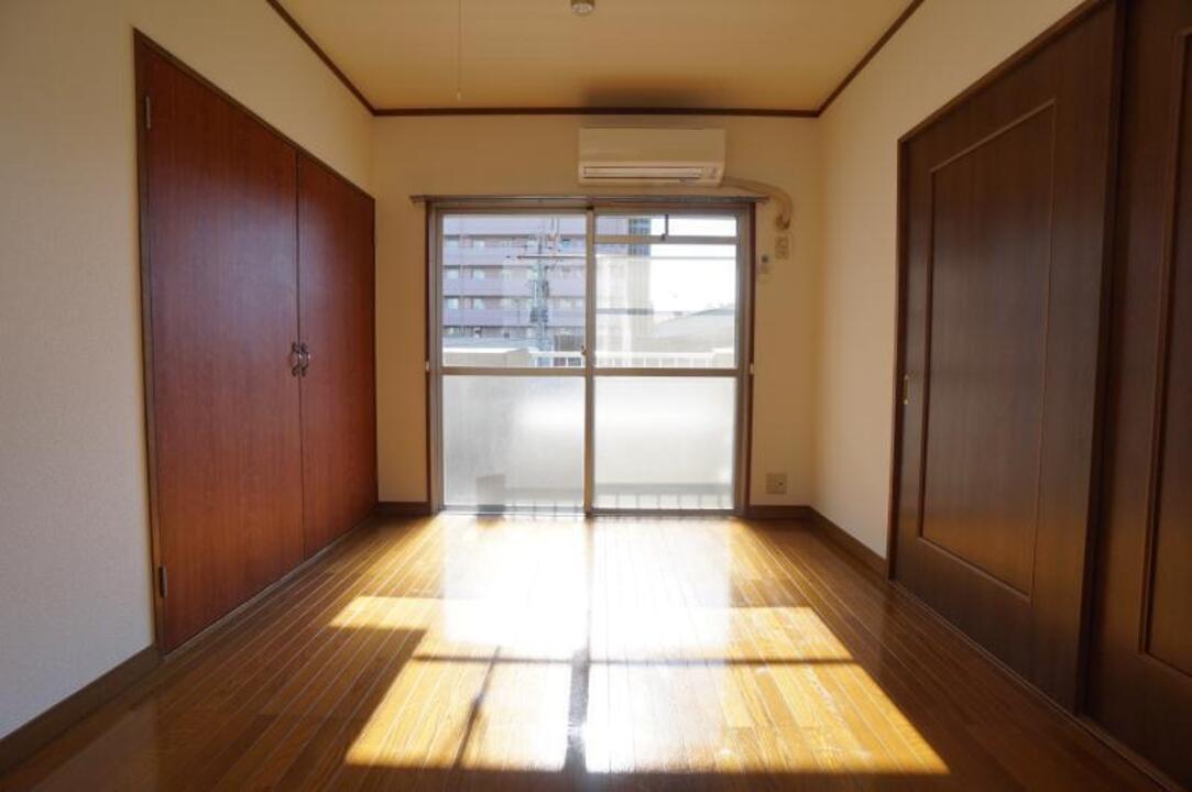 洋室
