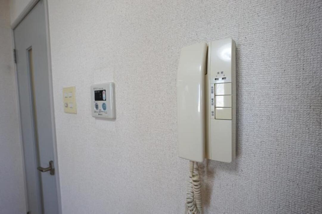 インターホン