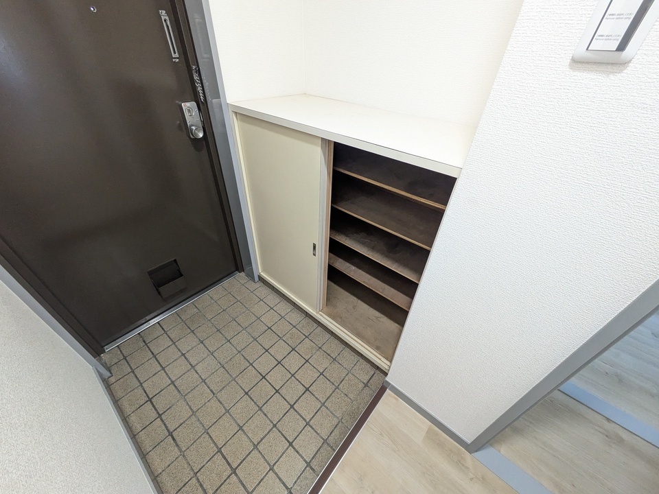 シューズボックス