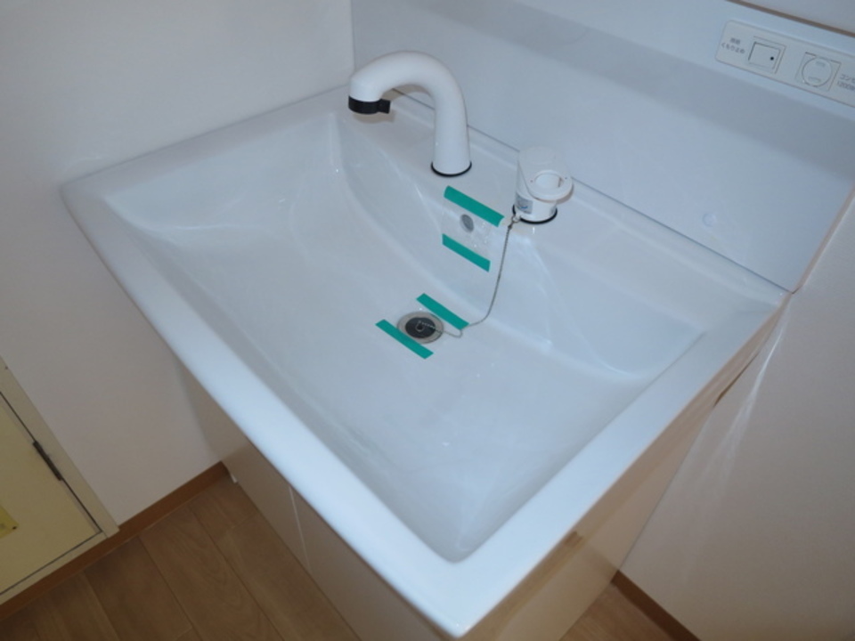 シャワー付洗面化粧台