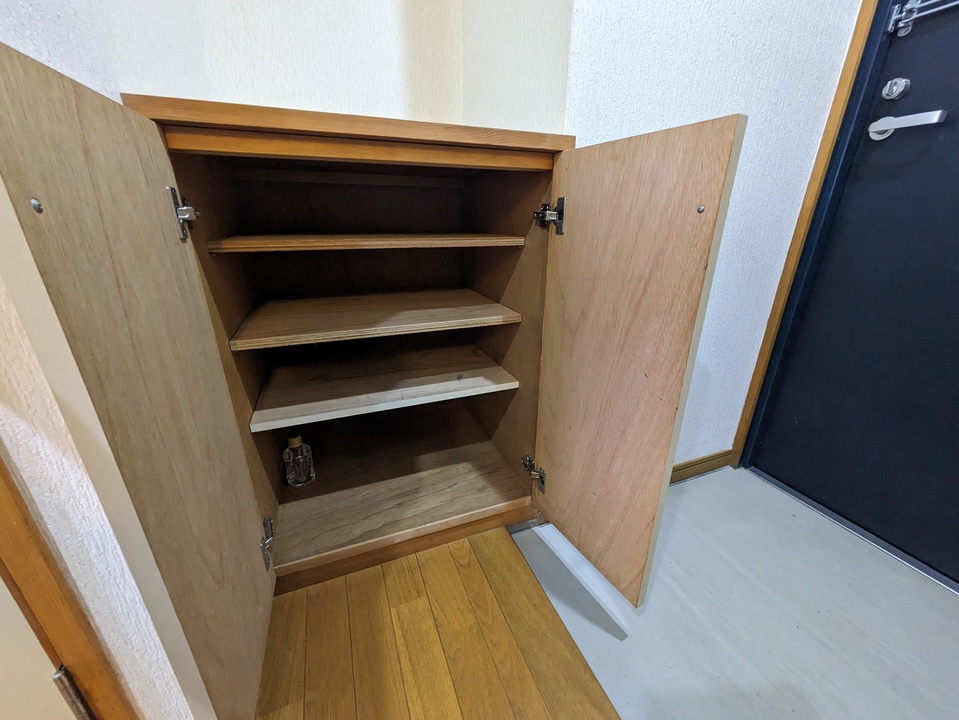 シューズボックス
