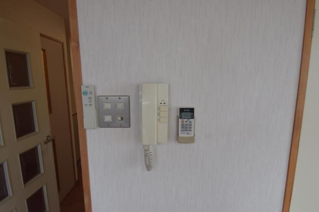 インターホン