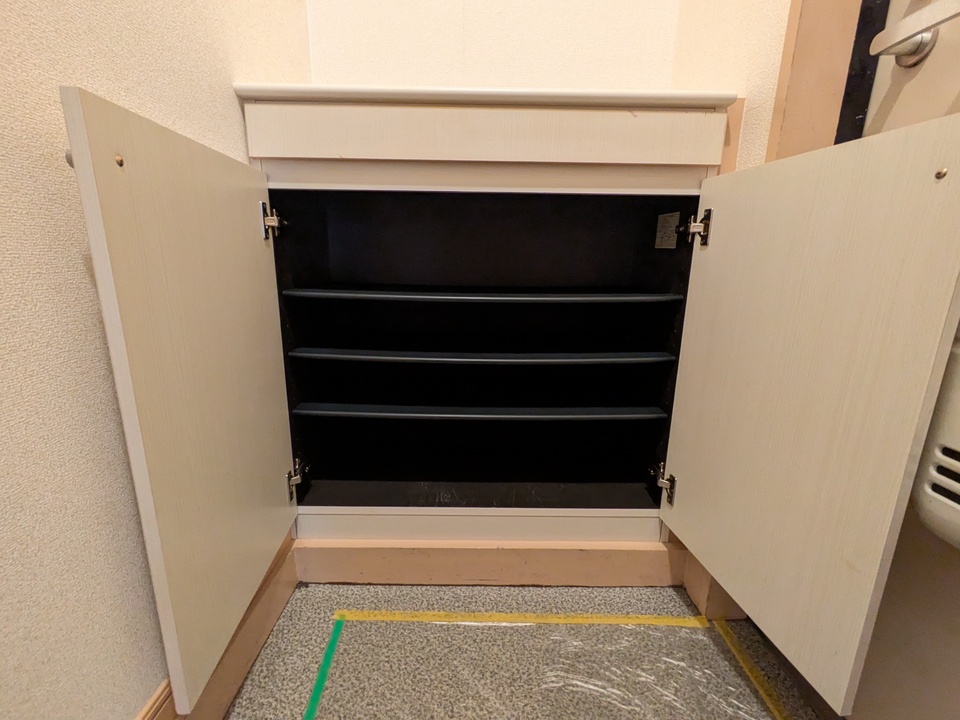シューズボックス