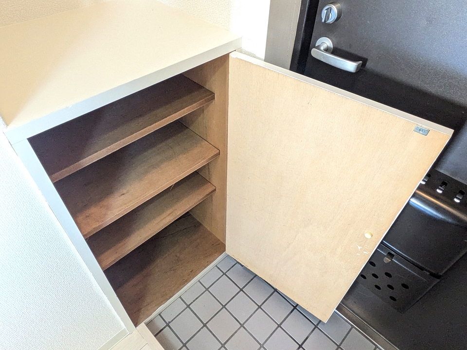 シューズボックス