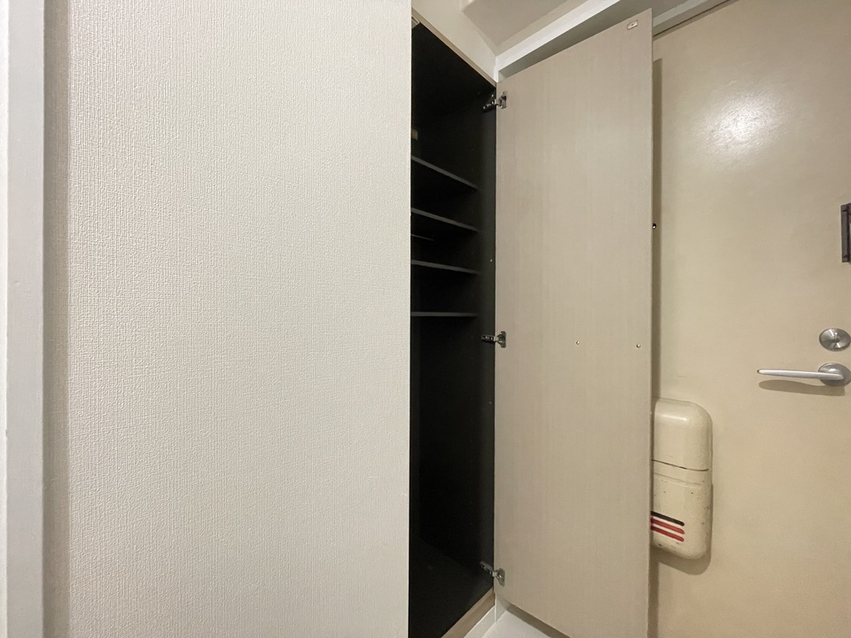 シューズボックス