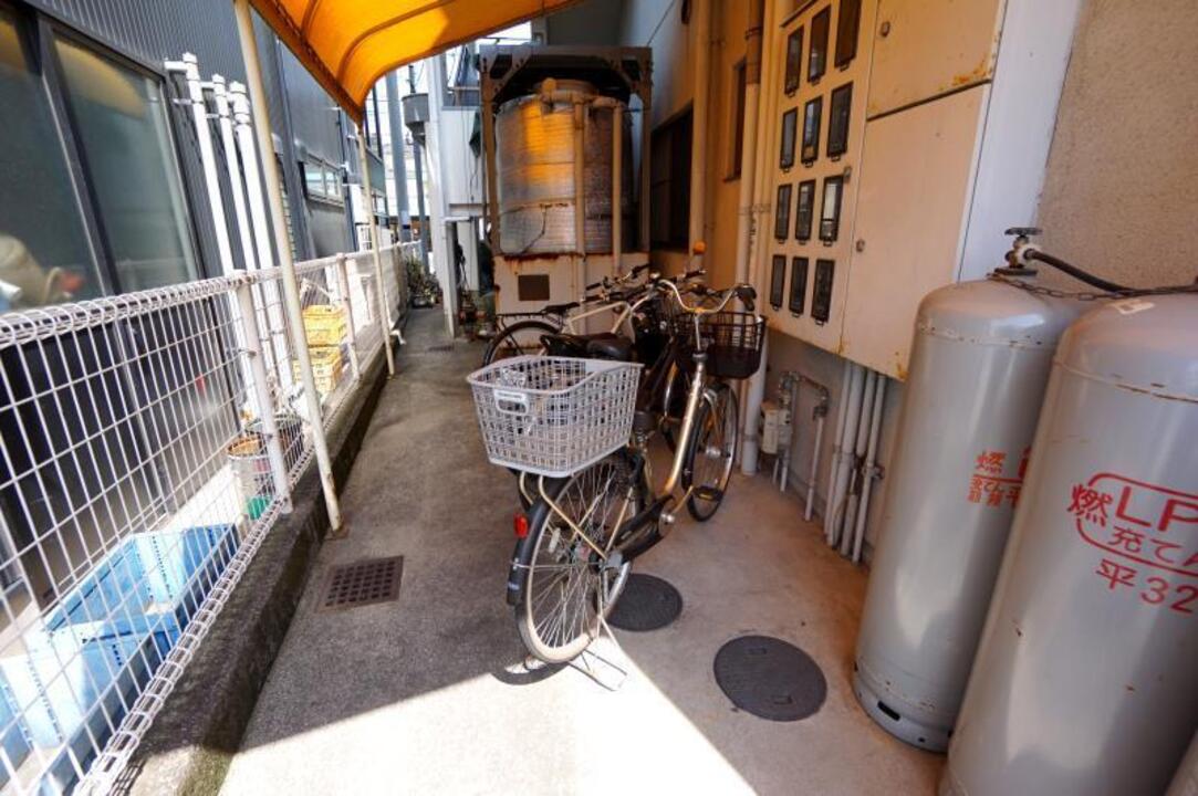 駐輪場