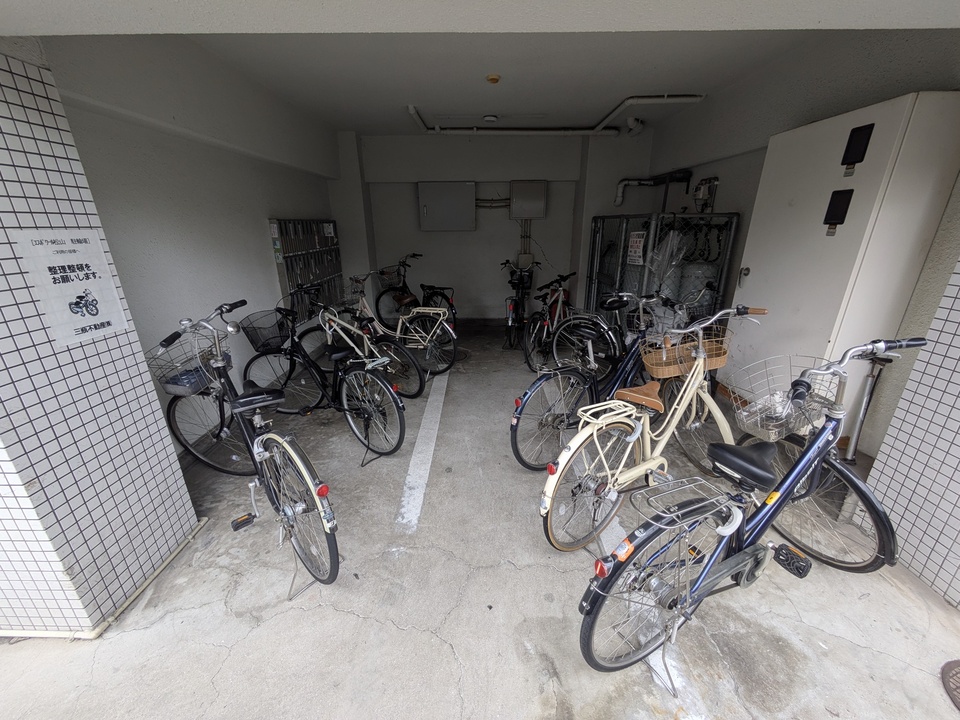 駐輪場