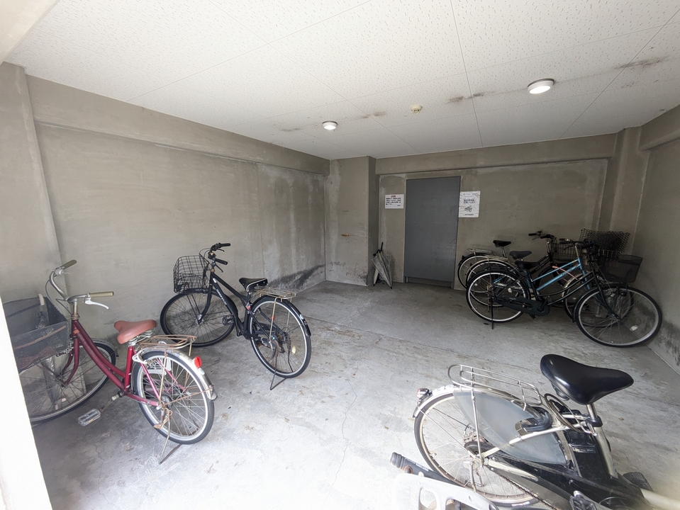 駐輪場