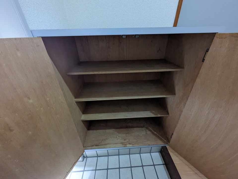 シューズボックス