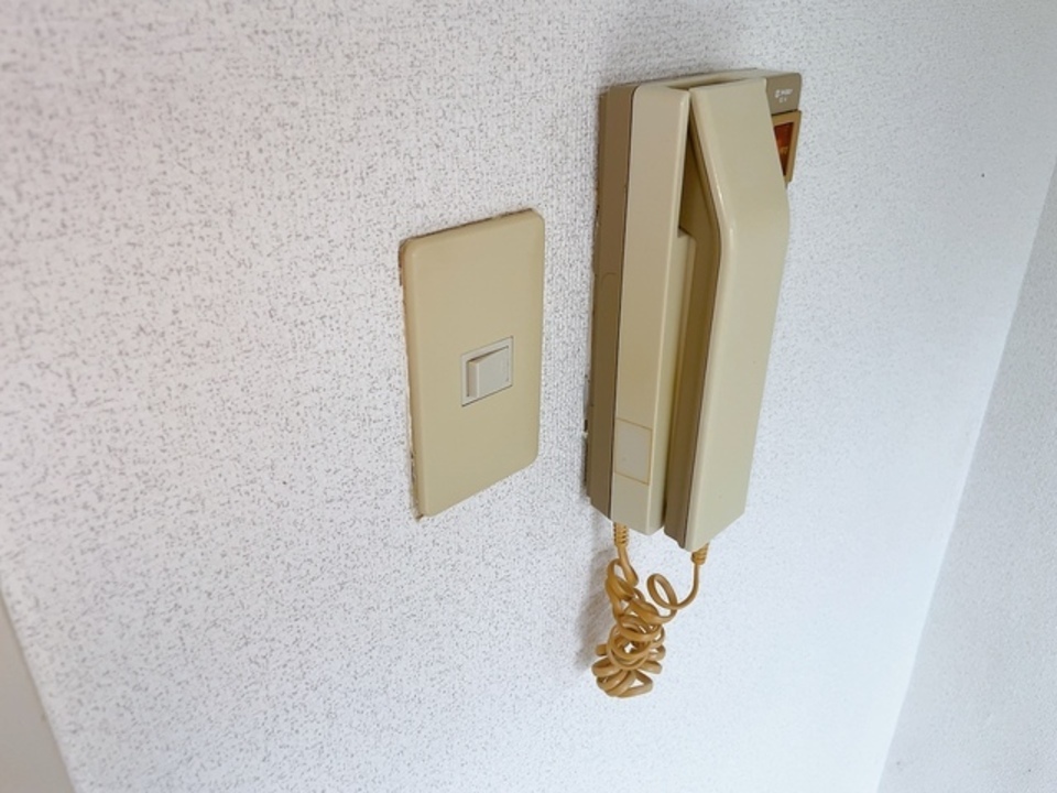 インターホン