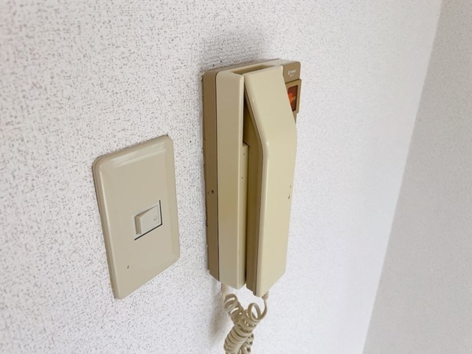 インターホン