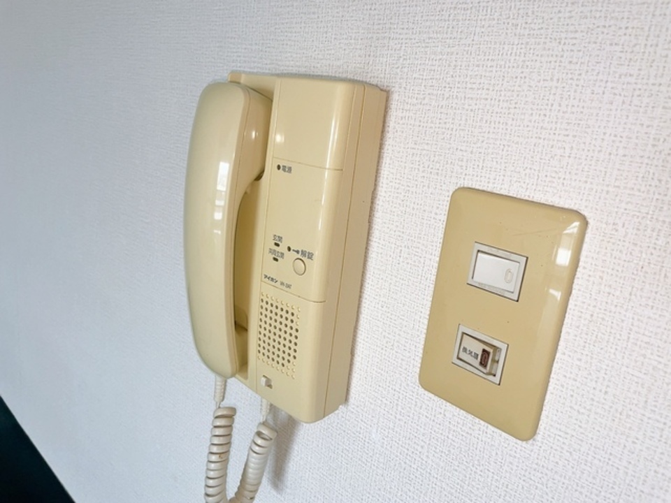 インターホン