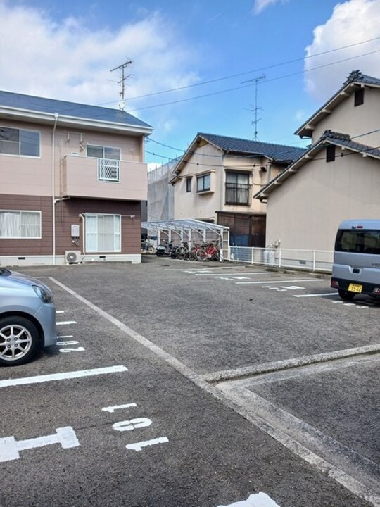 追加画像10(駐車場)