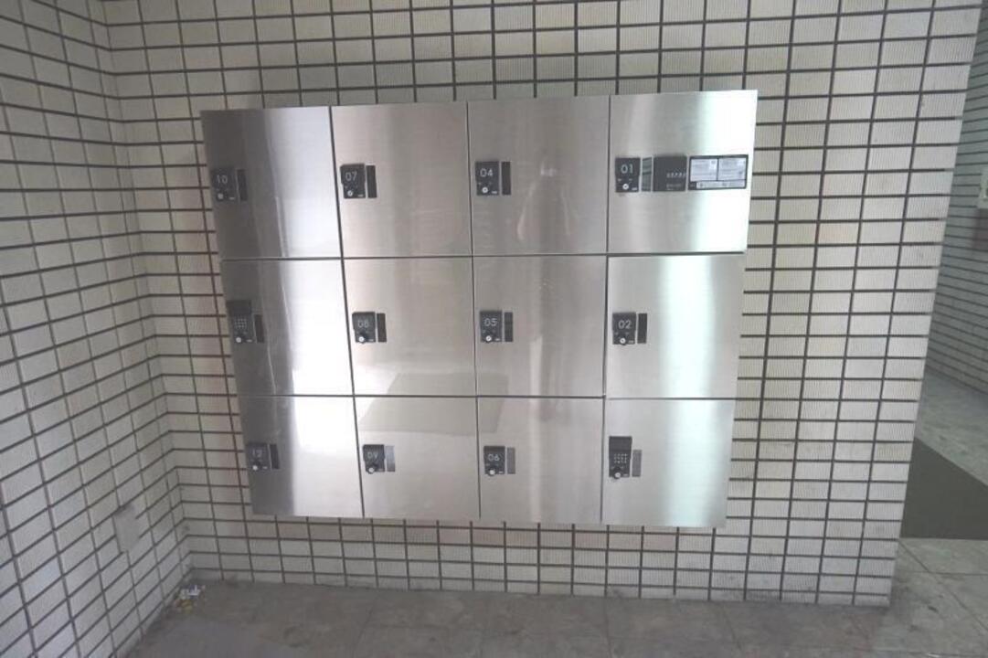宅配ボックス