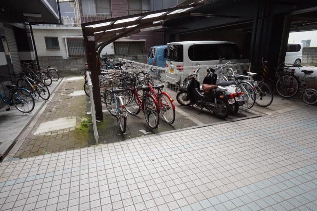 駐輪場