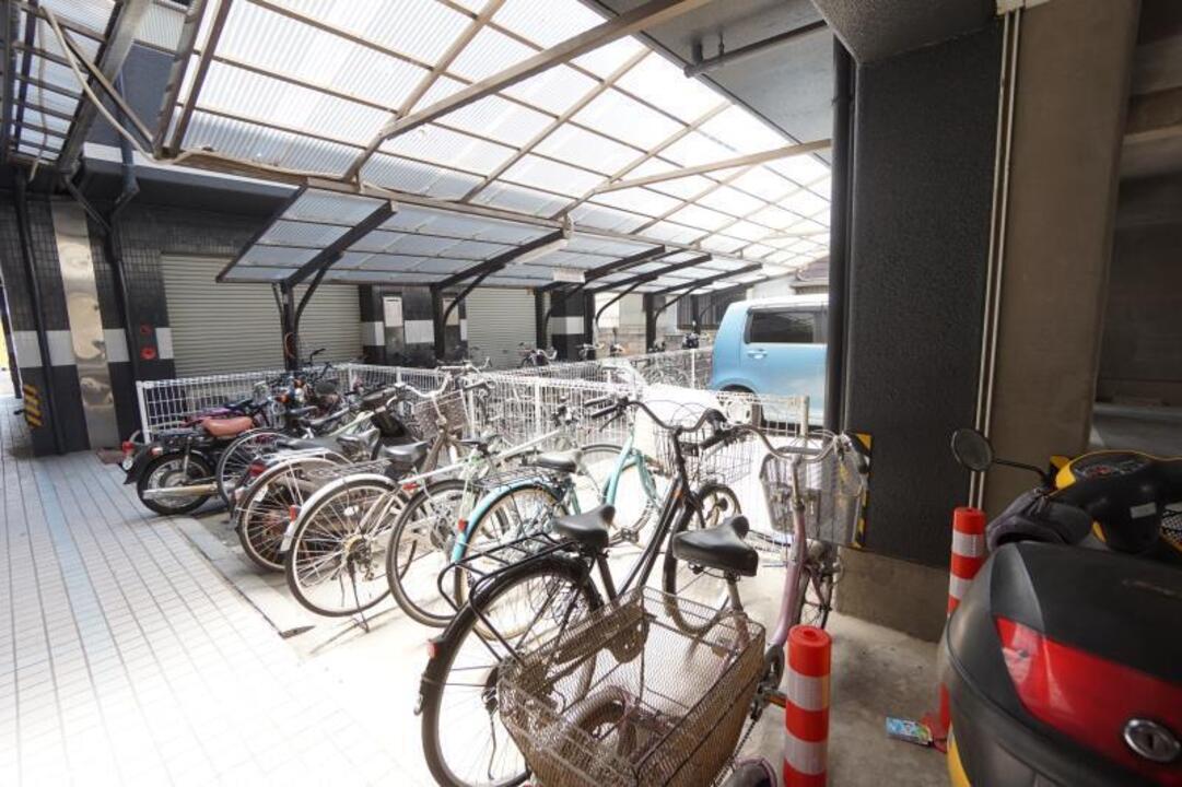 駐輪場