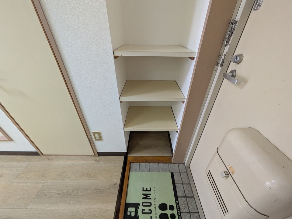 シューズボックス