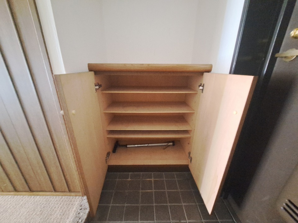 シューズボックス