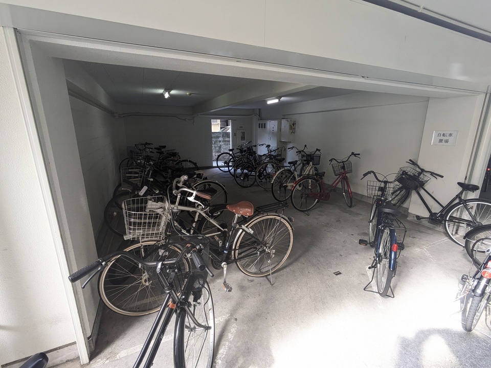駐輪場