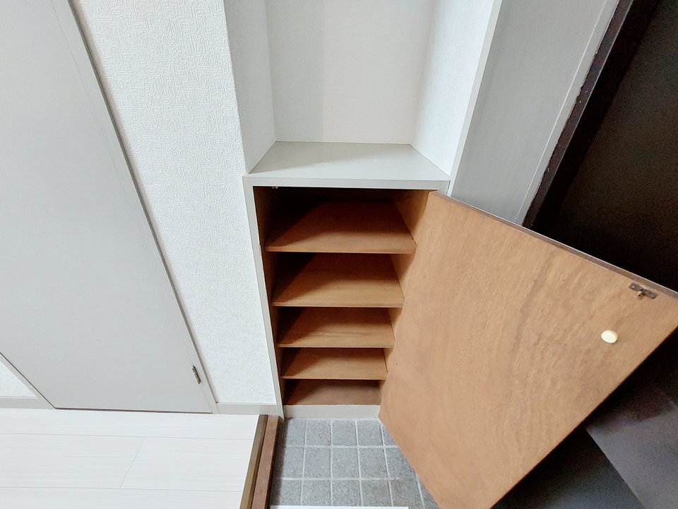 シューズボックス