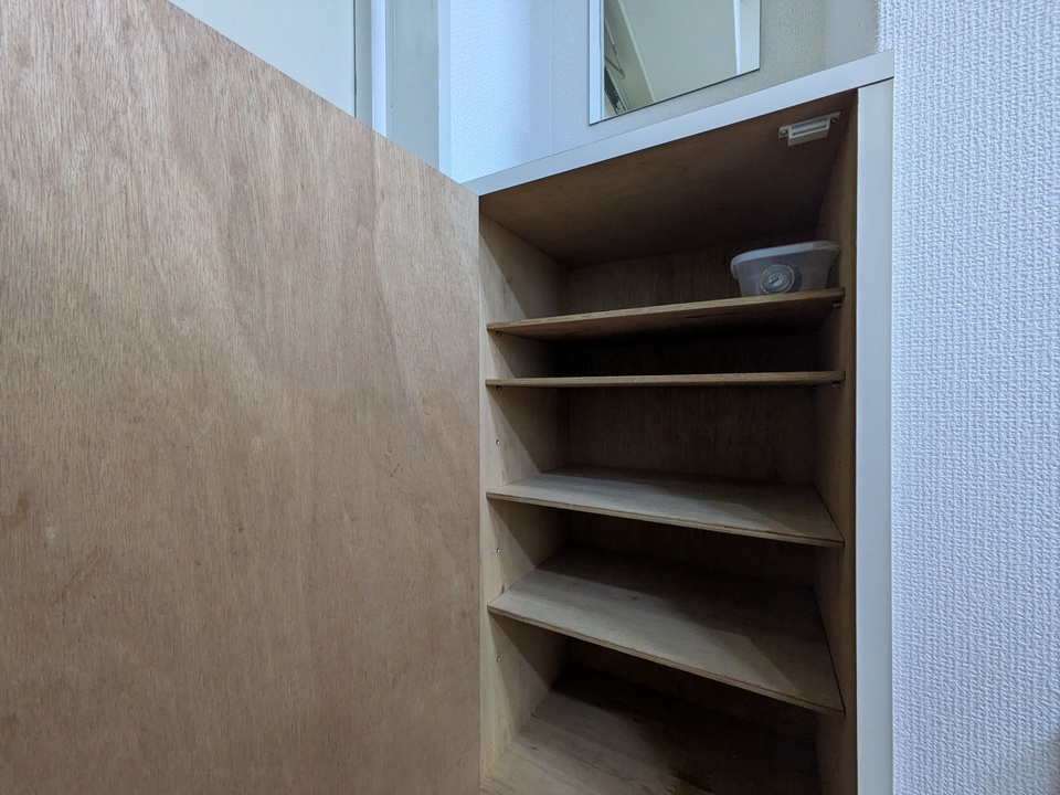 シューズボックス