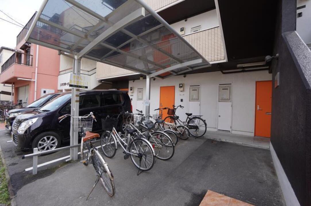 駐輪場