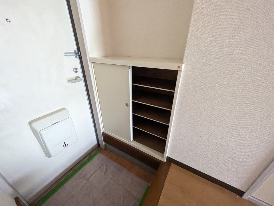 シューズボックス