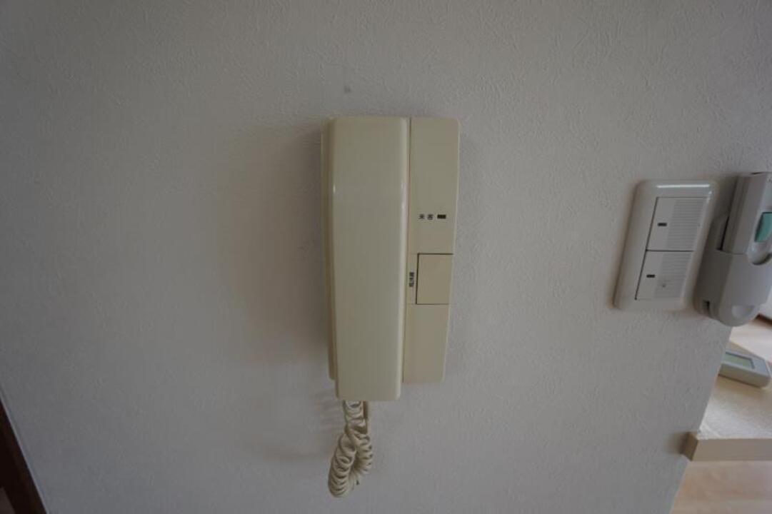 インターホン