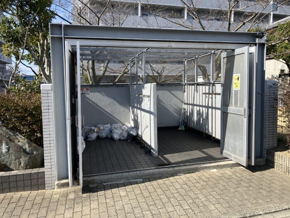 ゴミステーション
