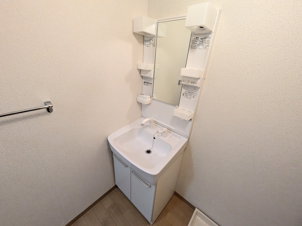 シャワー付洗面化粧台