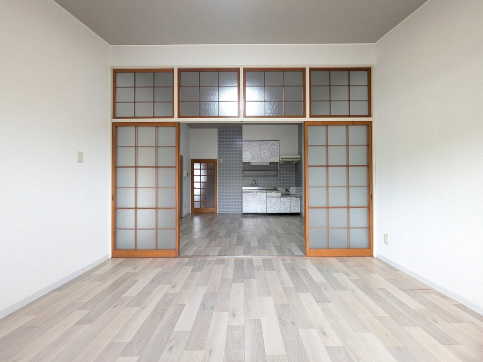 洋室8.0帖