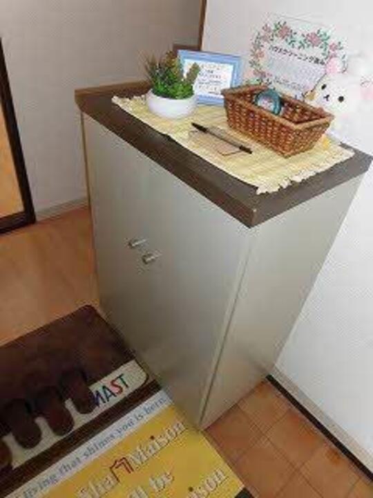 シューズボックス