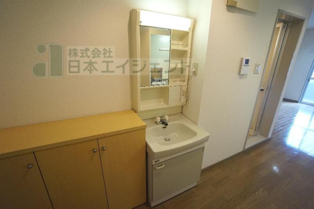ドレッサー