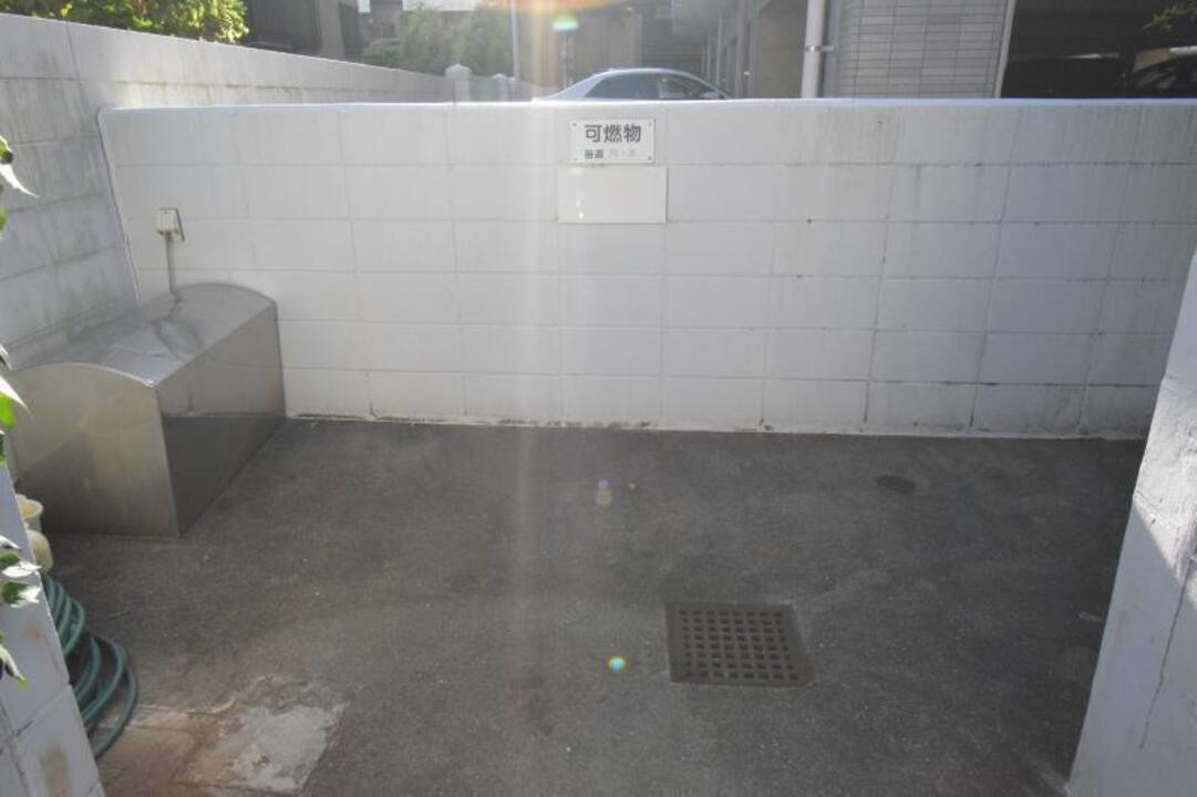 ゴミステーション