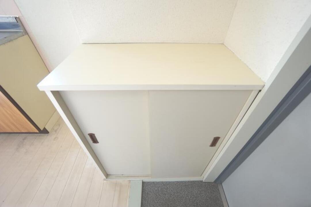 シューズボックス
